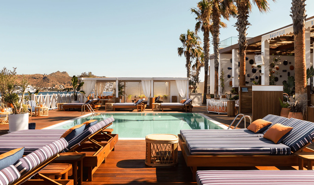 Kitchen by Osman Sezener